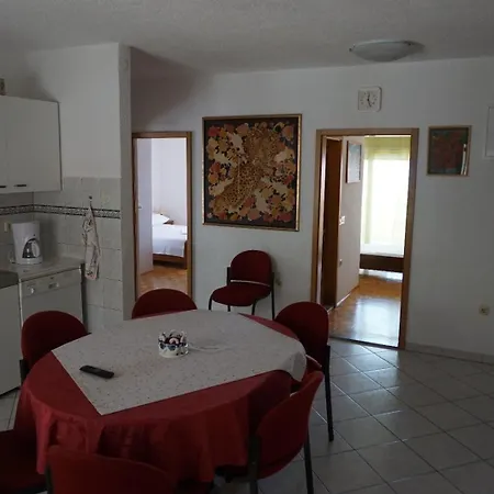 Complex In - Omis Πανσιόν