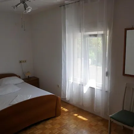Complex In - Omis Guest house