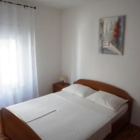 Complex In - Omis 게스트하우스 Duće