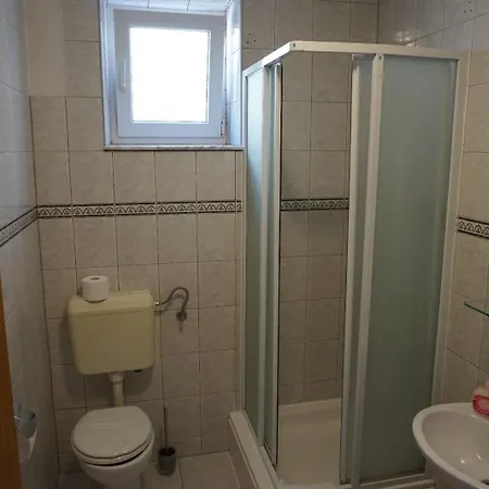 Complex In - Omis Guest house