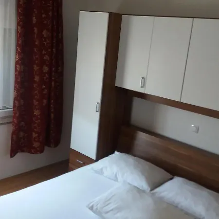 Guest house Complex In - Omis Duce