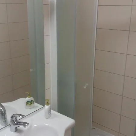 Complex In - Omis 게스트하우스 Duće